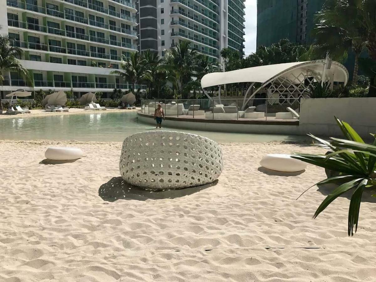 Azure Urban Resort Maui Unit Manilla Buitenkant foto